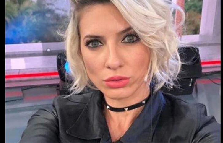 Mal momento para Tamara Bella y su hija.