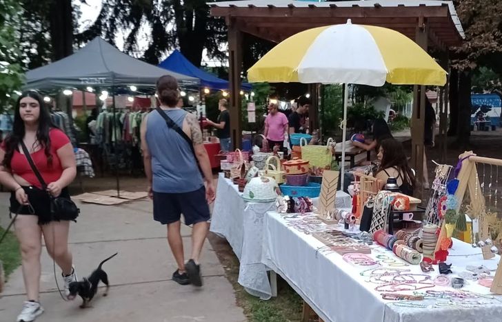 Organizada por el colectivo Temperley Tiene Memoria, llaman a emprendedores de la zona.