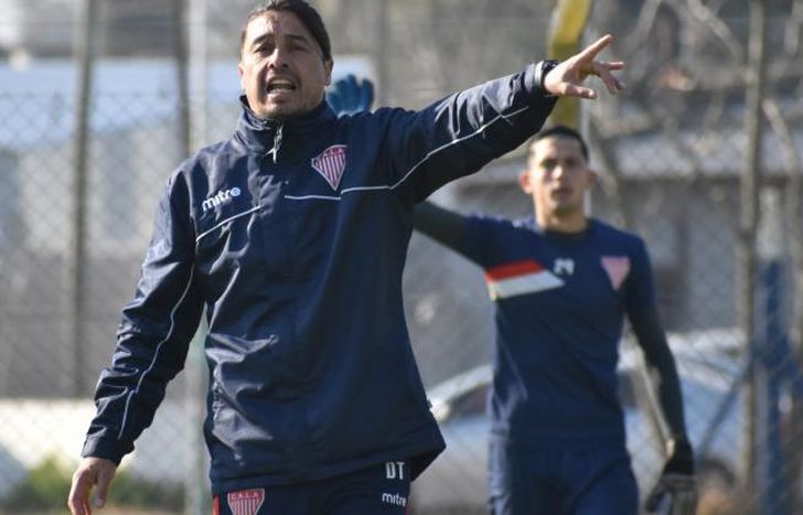 Salomón pidió tres refuerzos para el Clausura.