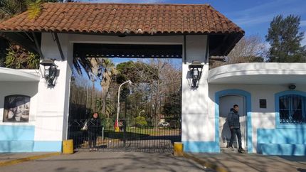 El Hospital Interzonal José Estévez se creó en la quinta de los Varela. El Hospital Interzonal José Estévez se creó en la quinta de los Varela.