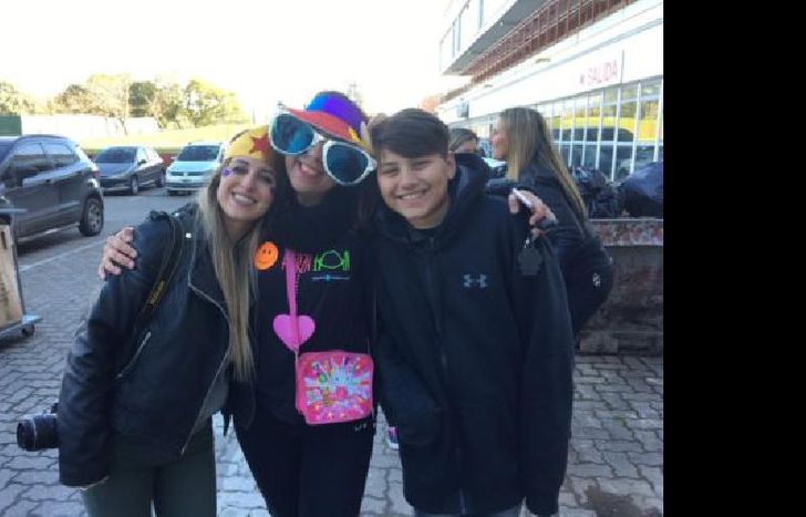 Mariel junto a Ian.