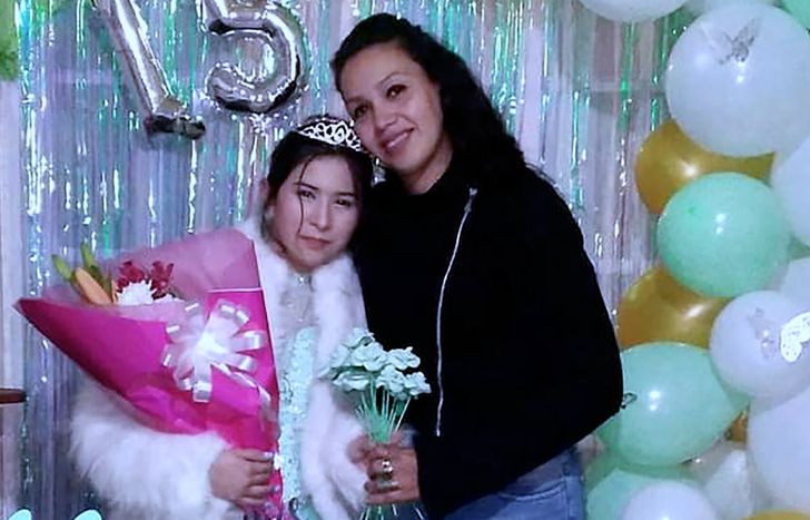 Romina sigue cumpliéndoles el sueño a distintas adolescentes. Cada celebración es posible gracias al aporte de los vecinos solidarios.