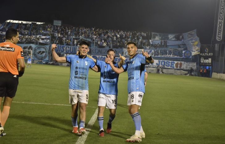 Temperley es puro entusiasmo tras otra victoria en el Alfredo Beranger.