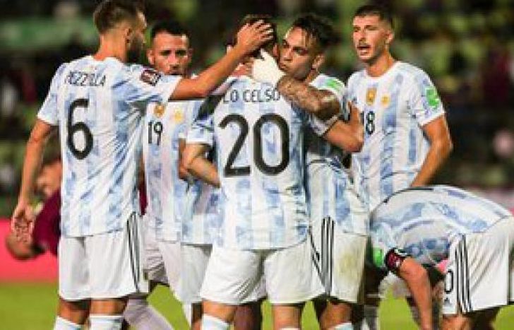 Argentina construyó una sólida victoria en Caracas.