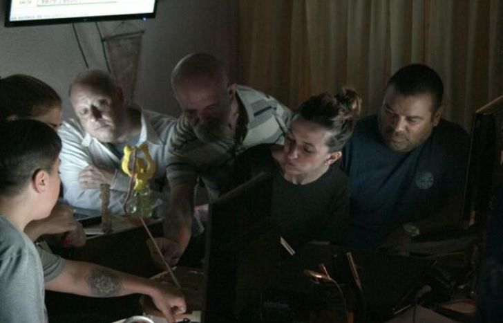 Una escena de Algo Viejo, Algo Nuevo, Algo Prestado.