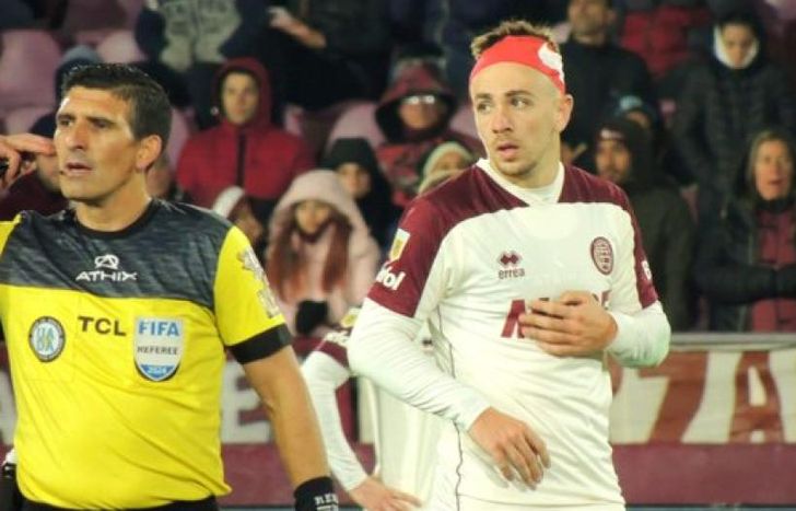 El volante volvió a lucirse en Lanús.