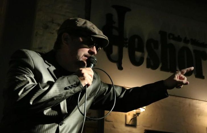 Se arma una Jam de Blues.