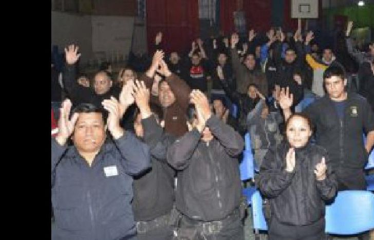 policias acuartelados