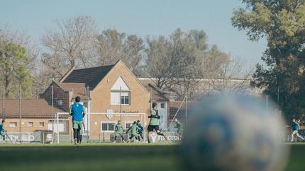 El taladro fue invitado a jugar una copa amistosa en Brasil. El taladro fue invitado a jugar una copa amistosa en Brasil.
