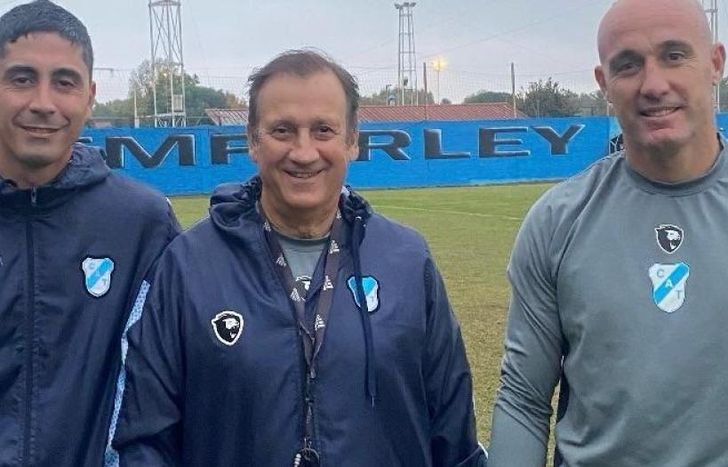 Walter Perazzo inició su segunda ciclo en Temperley.
