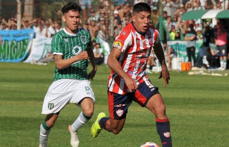 Villegas, el goleador de Talleres de Córdoba.