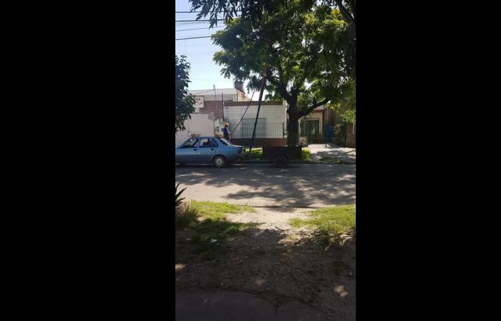 El momento en que quitan cables.