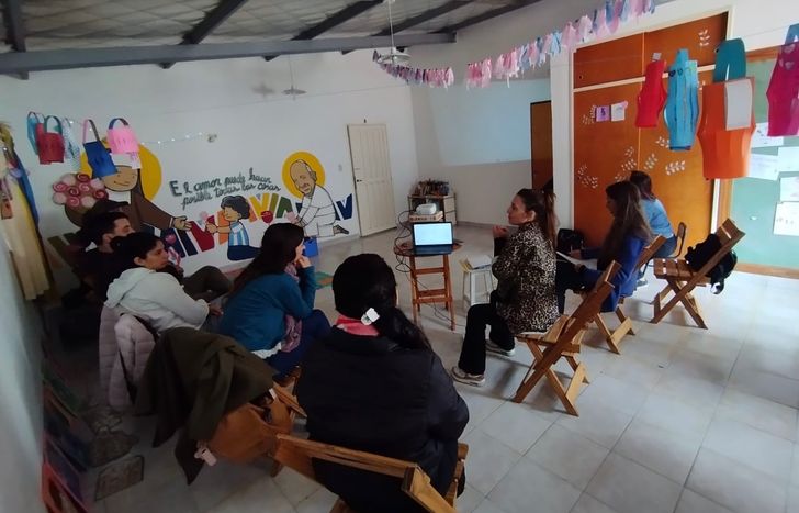 En Lomas hay grupos de acompañamiento para las familias con ganas de adoptar.