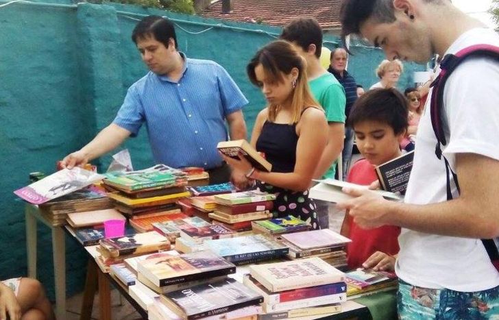 Más de mil libros a disposición.