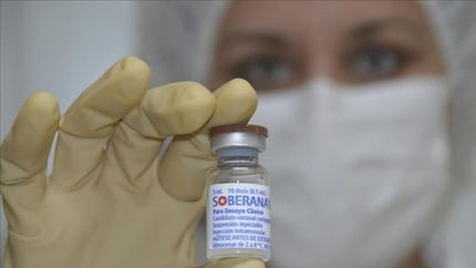 La Argentina negocia para fabricar la vacuna Soberana, de Cuba.