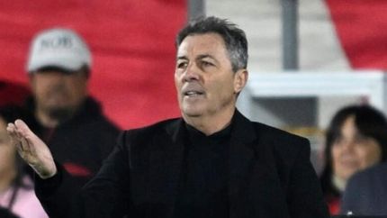 Kudelka se mostró analizó su trabajo en Lanús. Kudelka se mostró analizó su trabajo en Lanús.