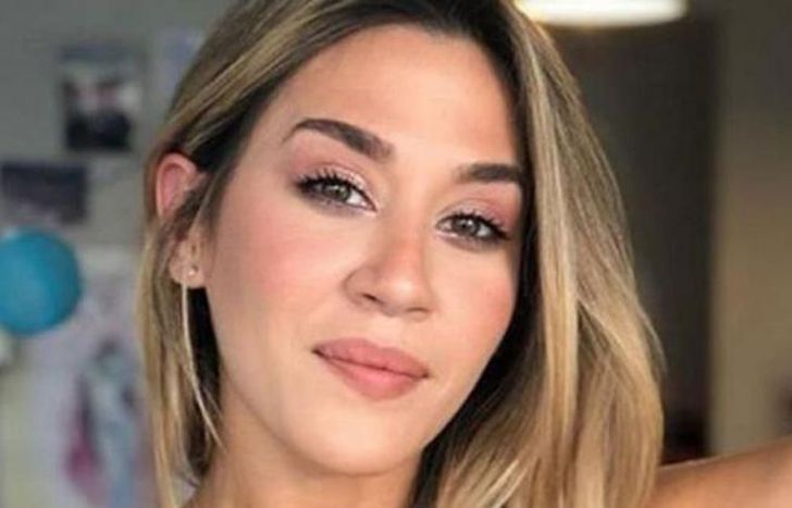 Reapareció con un clip.