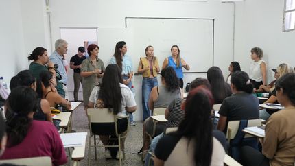 Más de 150 estudiantes se forman en la escuela ubicada en Temperley. Más de 150 estudiantes se forman en la escuela ubicada en Temperley.