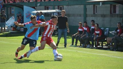 A Talleres se le escapó en el final.