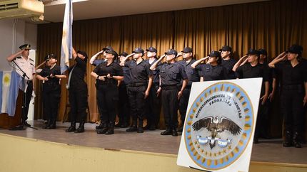 Cerca de 200 personas estuvieron presentes en la ceremonia protocolar.
