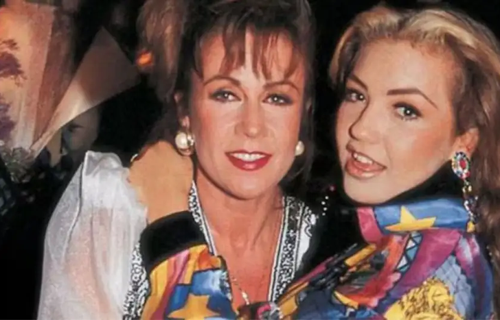 Laura Zapata y su hermana Thalía.&nbsp;