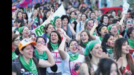 las organizadoras del evento aseguraron que en la marcha de cierre se espera el pogo feminista más grande de la historia.