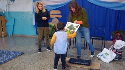 Se realizaron talleres de Reforestadores Escolares en instituciones de Lomas.