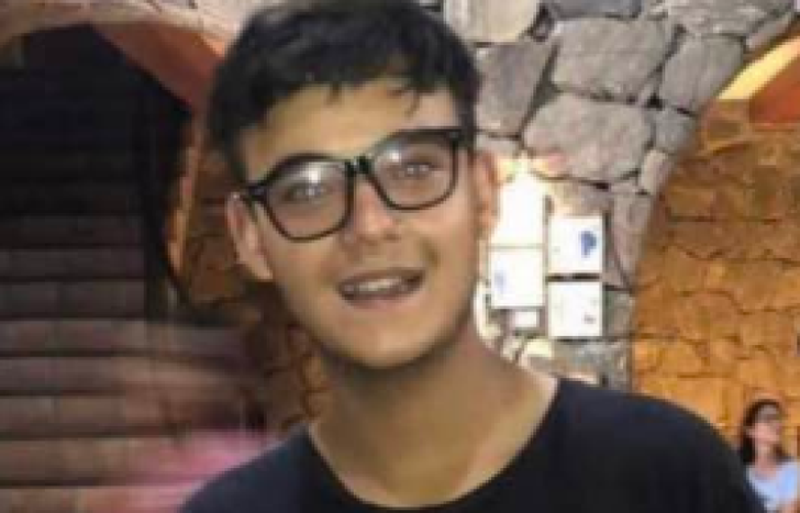 La víctima fue encontrada asesinada en su casa de Banfield.