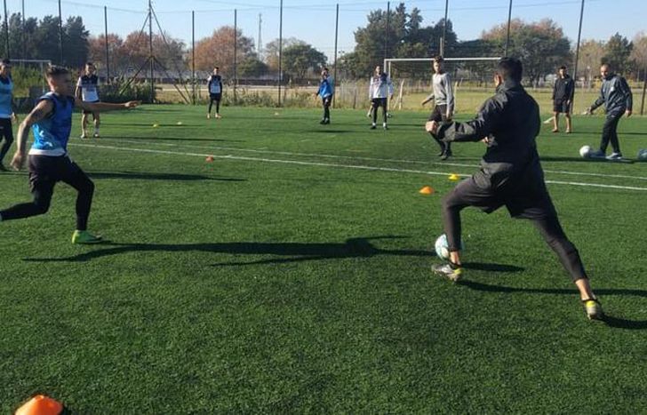 El plantel volvió a entrenar de manera presencial.