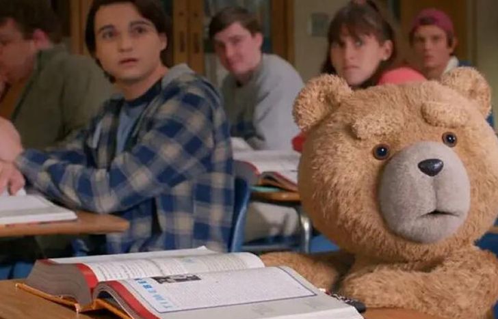 El oso de peluche viaja a los 90.