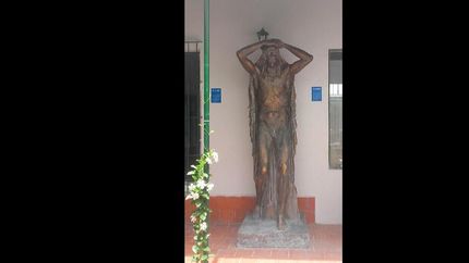 artistas locales restauraron la obra escultorica ?lazaro?