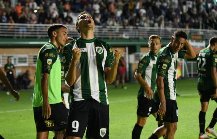 Cruz se sacó la mufa y volvió a convertir.