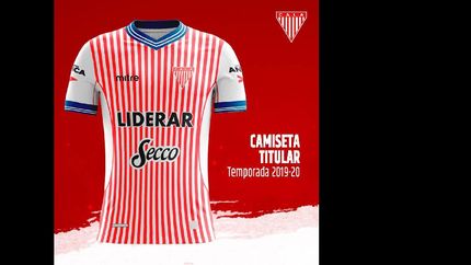 La camiseta titular es la clásica Mil Rayitas. La camiseta titular es la clásica Mil Rayitas.