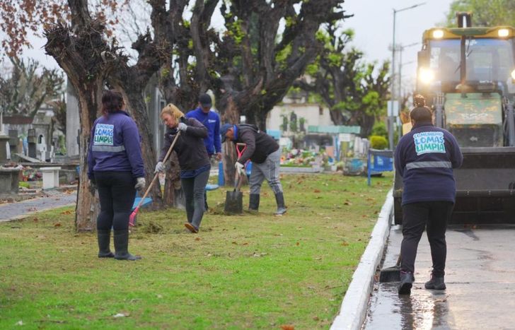 Todos los días hay operativos de higiene urbana en Lomas.