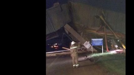 un barco chino choco y destrozo el puerto de rosario