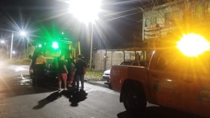 Emergencias Lomas y Defensa Civil trabajando en el lugar.