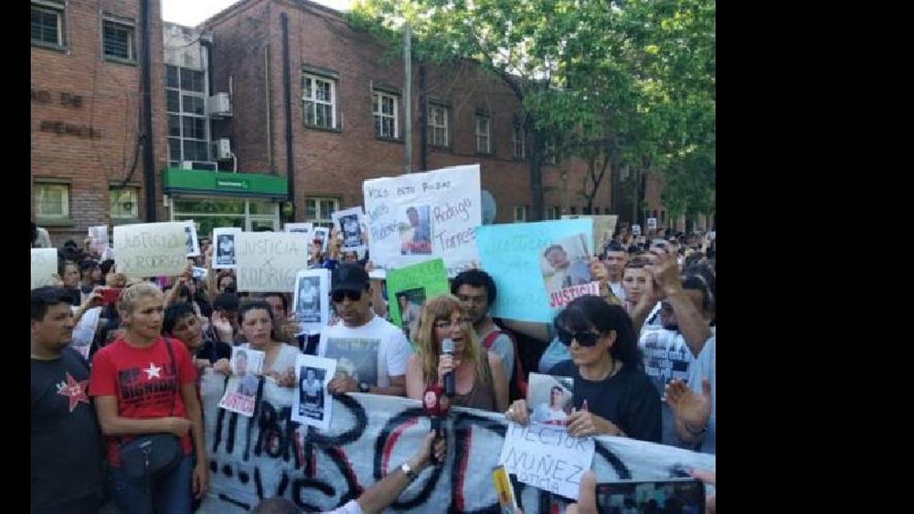 Se entregó uno de los sospechosos del crimen de Rodrigo Torres