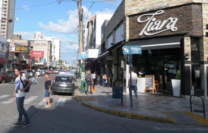 El robo ocurrió ayer por la noche en la esquina de Maipú y Alsina.