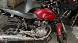 La moto incautada por la Policía.