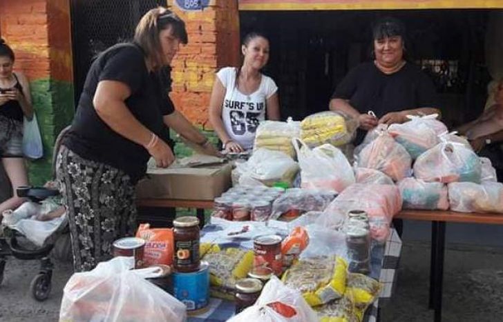 Se pueden dejar donaciones en Sastre 805, Llavalol.