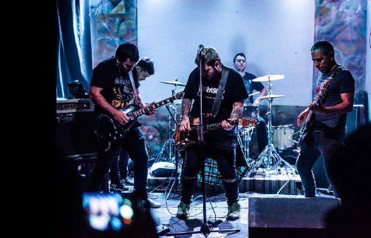 El show tendrá temas del primer disco y algunos covers.