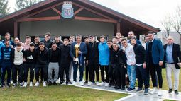 Los pibes estuvieron reunidos con Chiqui Tapia.