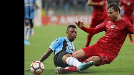 a lanus le salio un competidor