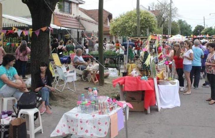 La calle Melo de Banfield nuevamente estará disponible para recibir a los vecinos que llegan de todos lados.