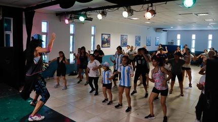 Zumba es una de las actividades con mayor convocatoria.