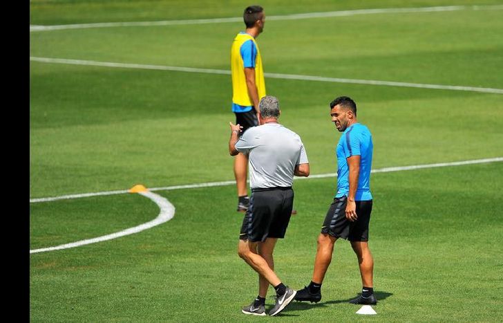 Tevez sigue siendo mi abanderado. Va a levantar la Copa que quiere levantar, afirmó Alfaro.