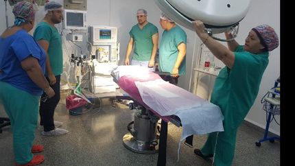 el municipio reparó luminarias de quirófano, luminaria LED e incorporaron un transfer (para trasladar al paciente) y material quirúrgico.