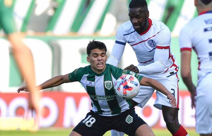 Enrique cae ante la presencia de Zapata.