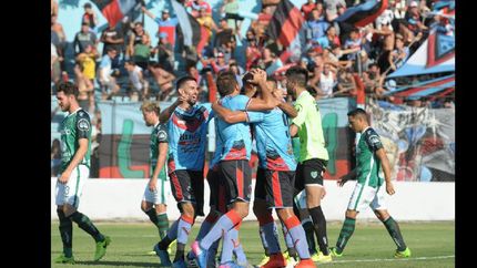 con la ayuda del fixture, brown suena con el reducido