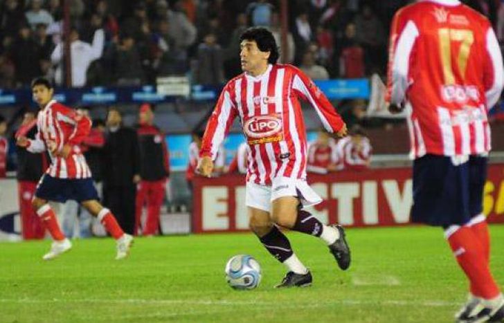 El Diego se lució en la tarde/noche de Guidi y Cabrero.